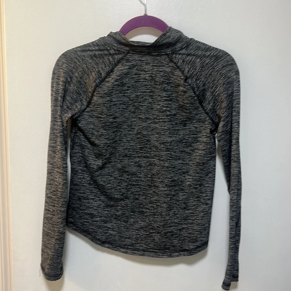 Girls Old Navy long sleeve zip top size L